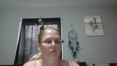 JadeLuv online show from January 10, 2026, 5:37 pm