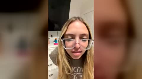 jademonroe0522 online show from June 30, 2026, 9:21 am