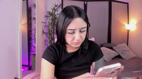 JADE online show from October 31, 2025, 2:51 pm