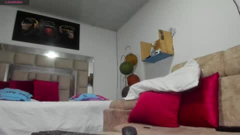 Jaden online show from April 28, 2026, 11:37 am
