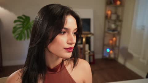 Snapshot of jadeperez_ chatting on January 31, 2025, 11:45 pm Jade online show from January 31, 2025, 11:45 pm