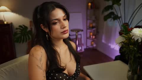 Snapshot of jadeperez_ chatting on October 19, 2025, 12:33 am Jade online show from October 19, 2025, 12:33 am