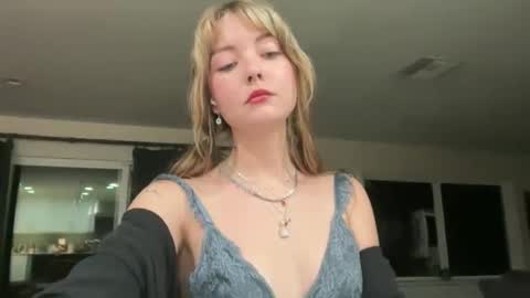 Snapshot of jadestarss chatting on January 11, 2026, 3:44 am Jade 3 online show from January 11, 2026, 3:44 am