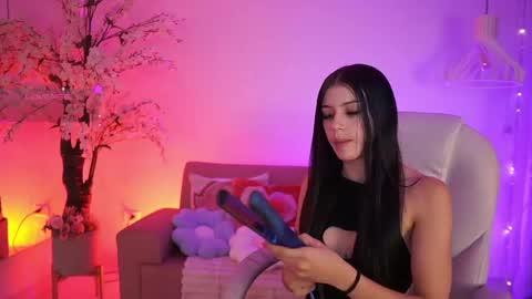 Jade Summer online show from May 1, 2026, 11:37 am