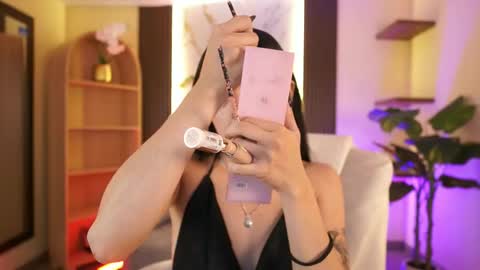 Snapshot of jadesummerr chatting on June 1, 2026, 11:34 am Jade Summer online show from June 1, 2026, 11:34 am