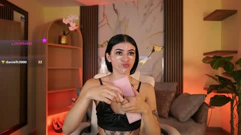 Snapshot of jadesummerr chatting on June 4, 2026, 11:38 am Jade Summer online show from June 4, 2026, 11:38 am