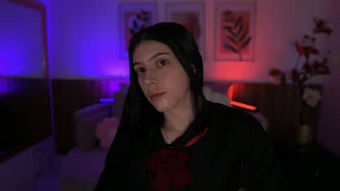 Jade Summer online show from July 18, 2026, 11:36 am