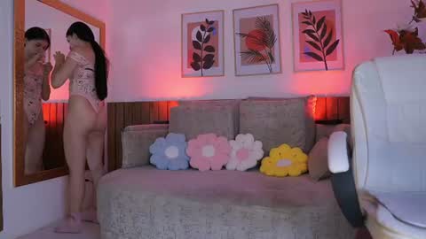 Jade Summer online show from July 21, 2026, 11:34 am