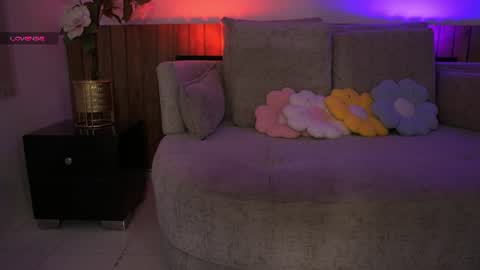 Jade Summer online show from August 6, 2026, 11:34 am