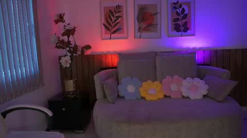 Jade Summer online show from August 7, 2026, 11:34 am
