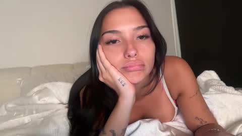 Jade Wilde online show from May 19, 2026, 12:49 am