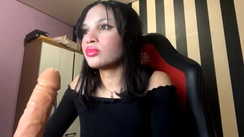 Mia online show from February 2, 2026, 1:15 am