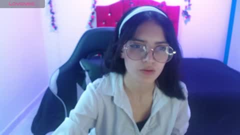 jaide387017 online show from April 24, 2026, 9:06 pm