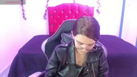 jaide412638 online show from May 26, 2026, 9:00 pm