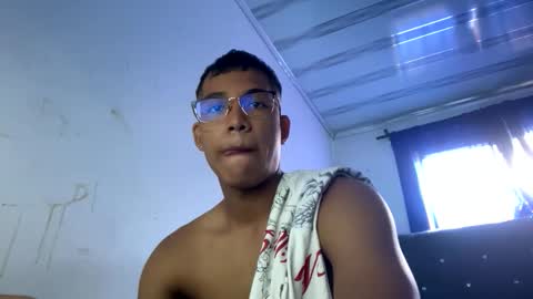 jairsalazar167 online show from January 17, 2026, 3:06 pm