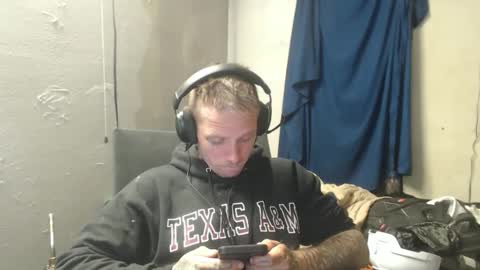 showingitoff online show from September 29, 2025, 1:44 am