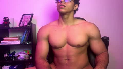 jake_hill1 online show from December 21, 2025, 12:07 am