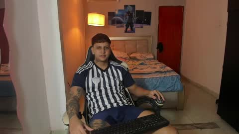 Snapshot of jake_pons chatting on January 8, 2025, 1:53 am Jake Pons online show from January 8, 2025, 1:53 am