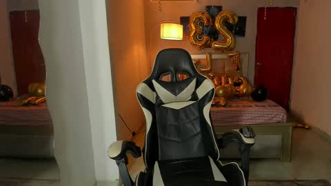 Snapshot of jake_pons chatting on February 28, 2025, 12:21 am Jake Pons online show from February 28, 2025, 12:21 am