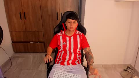 Snapshot of jake_pons chatting on October 13, 2025, 2:33 am Jake Pons online show from October 13, 2025, 2:33 am