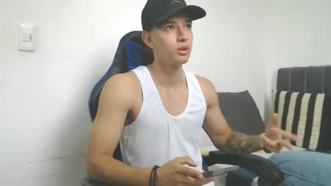 Hi guys im new 3 online show from June 19, 2026, 3:16 pm