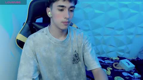 jake_tripp online show from December 29, 2024, 9:50 am