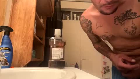 jakedasnakee818 online show from September 18, 2025, 12:18 pm