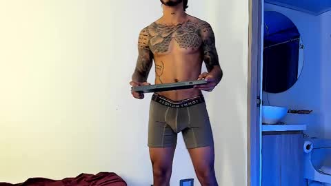 Santiago online show from February 12, 2025, 4:54 am