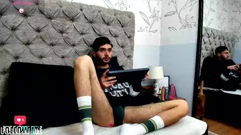 jakemagnus_ online show from January 9, 2025, 5:54 pm