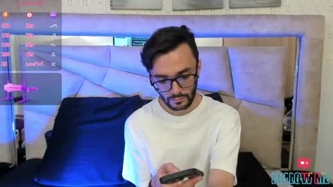 jakemagnus_ online show from February 1, 2025, 12:26 pm