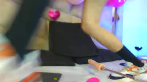 jakemagnus_ online show from February 14, 2025, 5:41 am