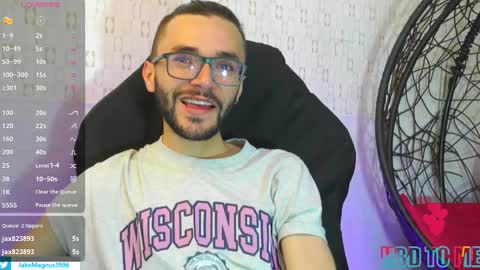jakemagnus_ online show from February 22, 2025, 1:13 pm
