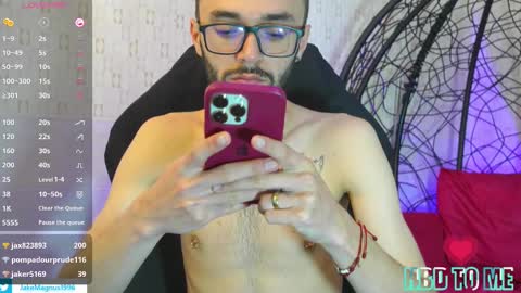 jakemagnus_ online show from February 22, 2025, 4:19 pm