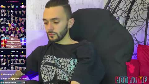 jakemagnus_ online show from February 23, 2025, 3:51 pm