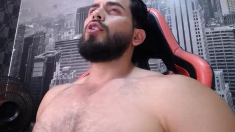 Snapshot of jakeskye chatting on January 21, 2025, 1:29 am JakeSkye online show from January 21, 2025, 1:29 am