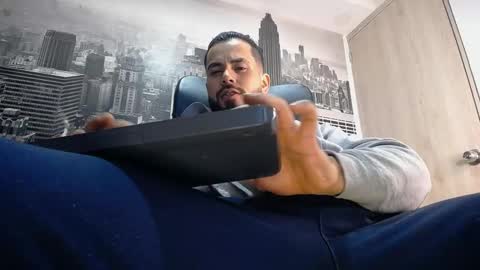 Snapshot of jakeskye chatting on September 27, 2025, 12:21 pm JakeSkye online show from September 27, 2025, 12:21 pm