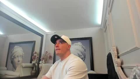 jakestone_1 online show from January 17, 2026, 1:32 am