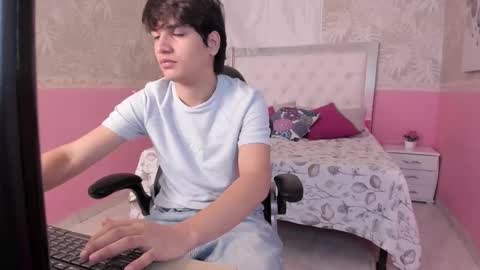 Jake online show from December 5, 2025, 1:52 pm