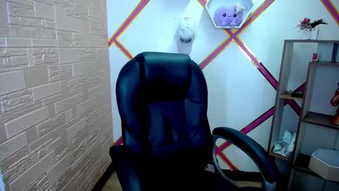 Snapshot of jakeweist chatting on March 9, 2025, 10:52 pm IM JAKE online show from March 9, 2025, 10:52 pm