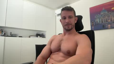 Snapshot of jakubstefano chatting on August 7, 2026, 6:59 am Muscle beast P online show from August 7, 2026, 6:59 am
