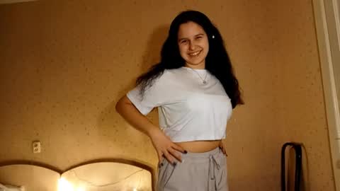 Lisa online show from October 1, 2025, 5:08 pm