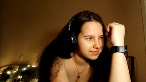 Lisa online show from October 3, 2025, 5:10 pm