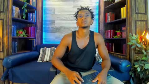 Snapshot of jamalmyst_ chatting on February 16, 2025, 11:48 pm   online show from February 16, 2025, 11:48 pm