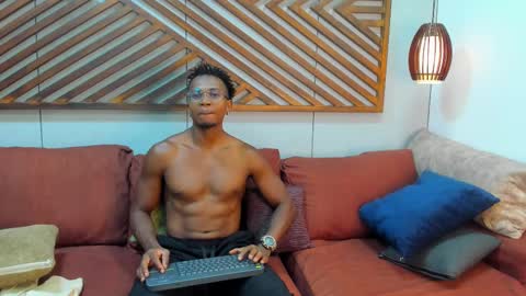Snapshot of jamalmyst_ chatting on March 1, 2025, 7:48 pm   online show from March 1, 2025, 7:48 pm