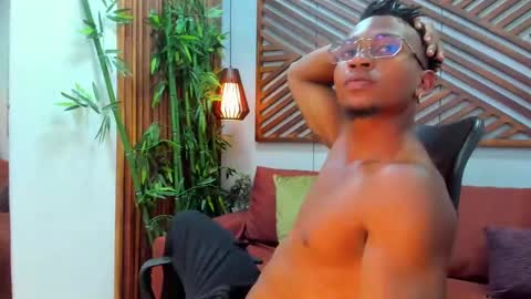 Snapshot of jamalmyst_ chatting on March 1, 2025, 11:26 pm   online show from March 1, 2025, 11:26 pm
