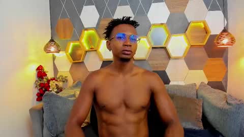 Snapshot of jamalmyst_ chatting on March 2, 2025, 7:45 pm   online show from March 2, 2025, 7:45 pm