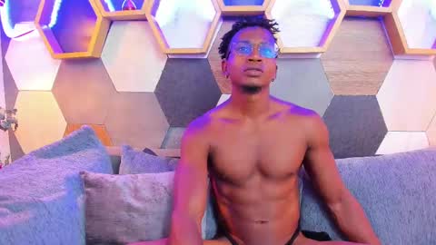 Snapshot of jamalmyst_ chatting on March 3, 2025, 11:03 pm   online show from March 3, 2025, 11:03 pm