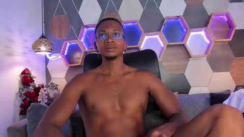 Snapshot of jamalmyst_ chatting on March 5, 2025, 8:32 pm   online show from March 5, 2025, 8:32 pm