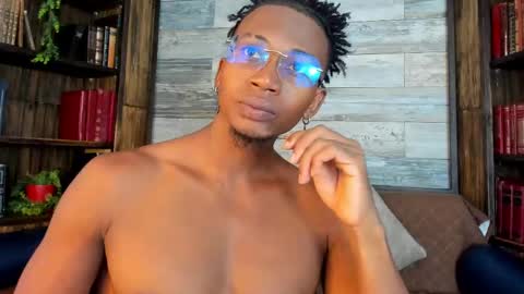 Snapshot of jamalmyst_ chatting on March 11, 2025, 7:36 pm   online show from March 11, 2025, 7:36 pm