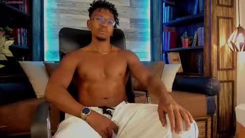 Snapshot of jamalmyst_ chatting on October 15, 2025, 6:02 am   online show from October 15, 2025, 6:02 am